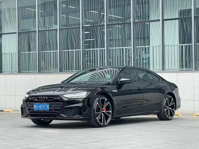 Audi A7L 2022 45 TFSI quattro S-line Black Warrior Edition