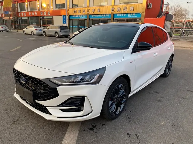 Ford Focus 2022 Hatchback EcoBoost 180 Automatic ST Line