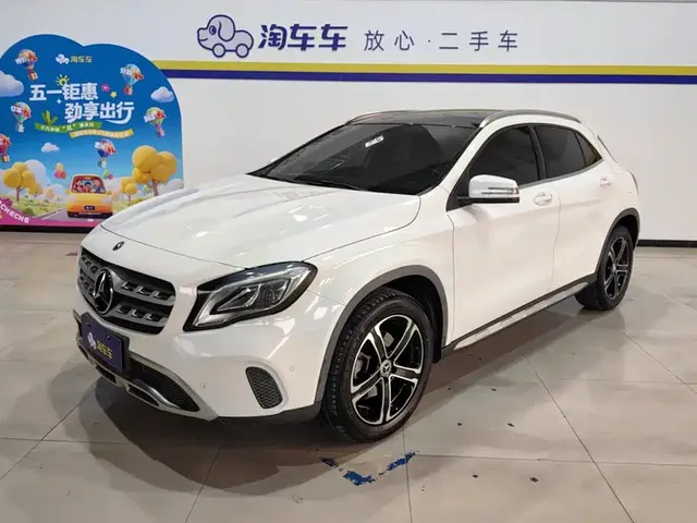 Mercedes-Benz GLA 2018 GLA 200 Fashion