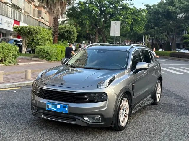 Lynk & Co 01 2017 2.0T 2WD Pro Version