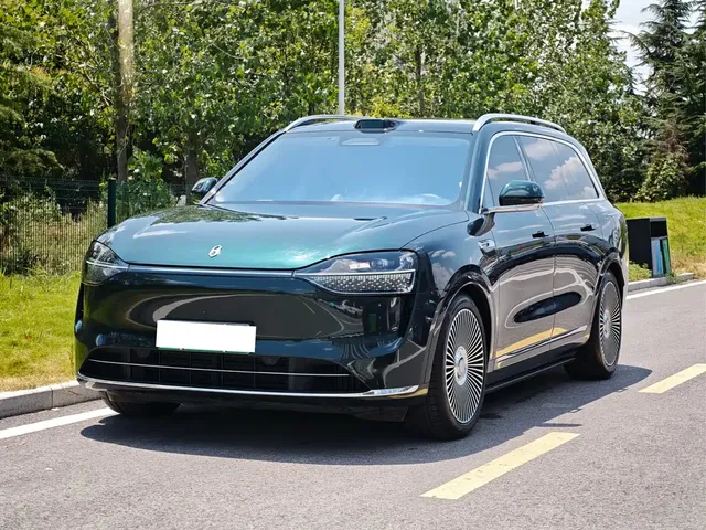 AITO Wenjie AITO M9 2025 Extended Range Ultra 52kWh 6-Seater