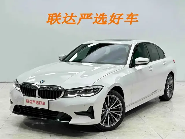 BMW 3 Series 2022 320i Sport Package
