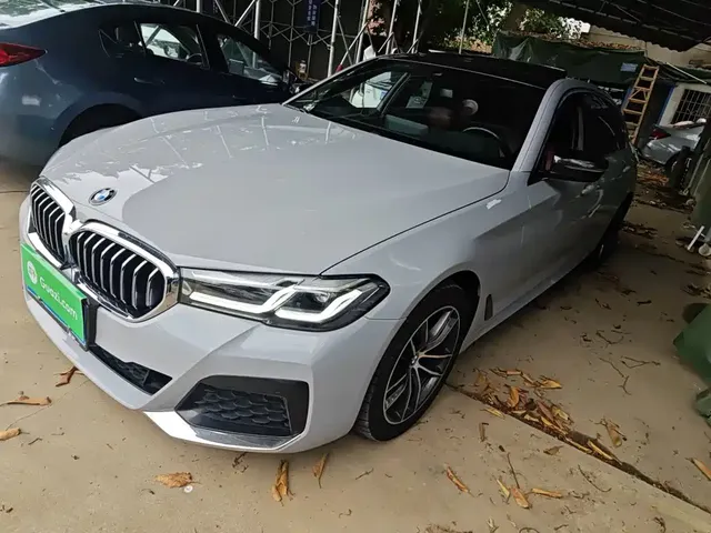 BMW 5 Series 2022 525Li M Sport Package