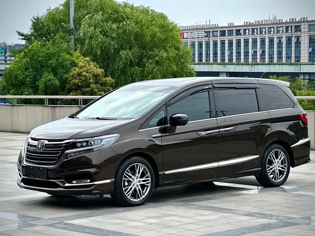 Honda Elysion 2019 2.0L Hybrid Luxury Edition