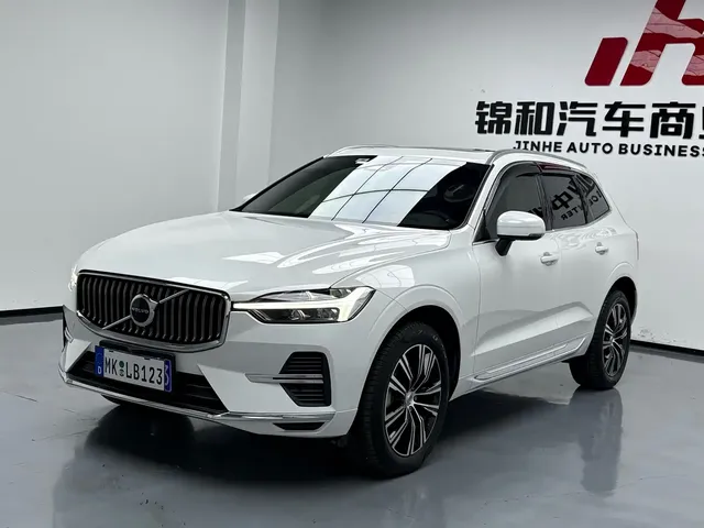 Volvo XC60 2022 B5 AWD Inscription