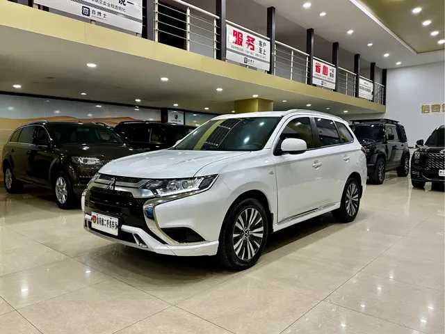 Mitsubishi Outlander 2021 2.0L 2WD Smooth Ride Version 5-Seater