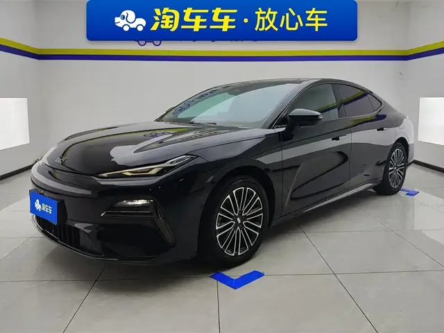 Geely Galaxy Xingyao 8 2025 130km EM-i Premium Edition