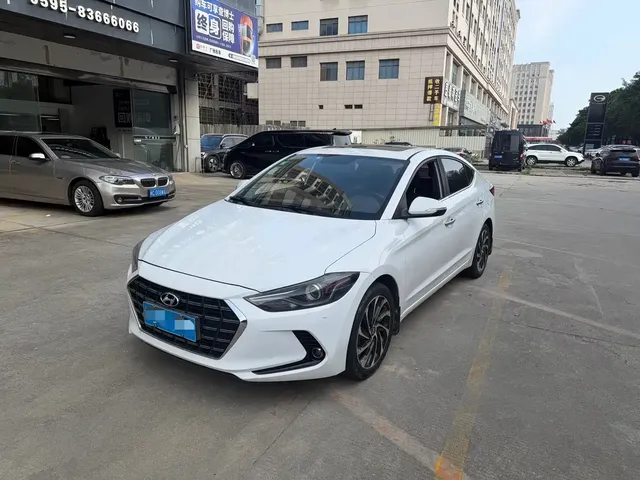 Hyundai Elantra 2016 Model 1.6L Automatic Smart Elite