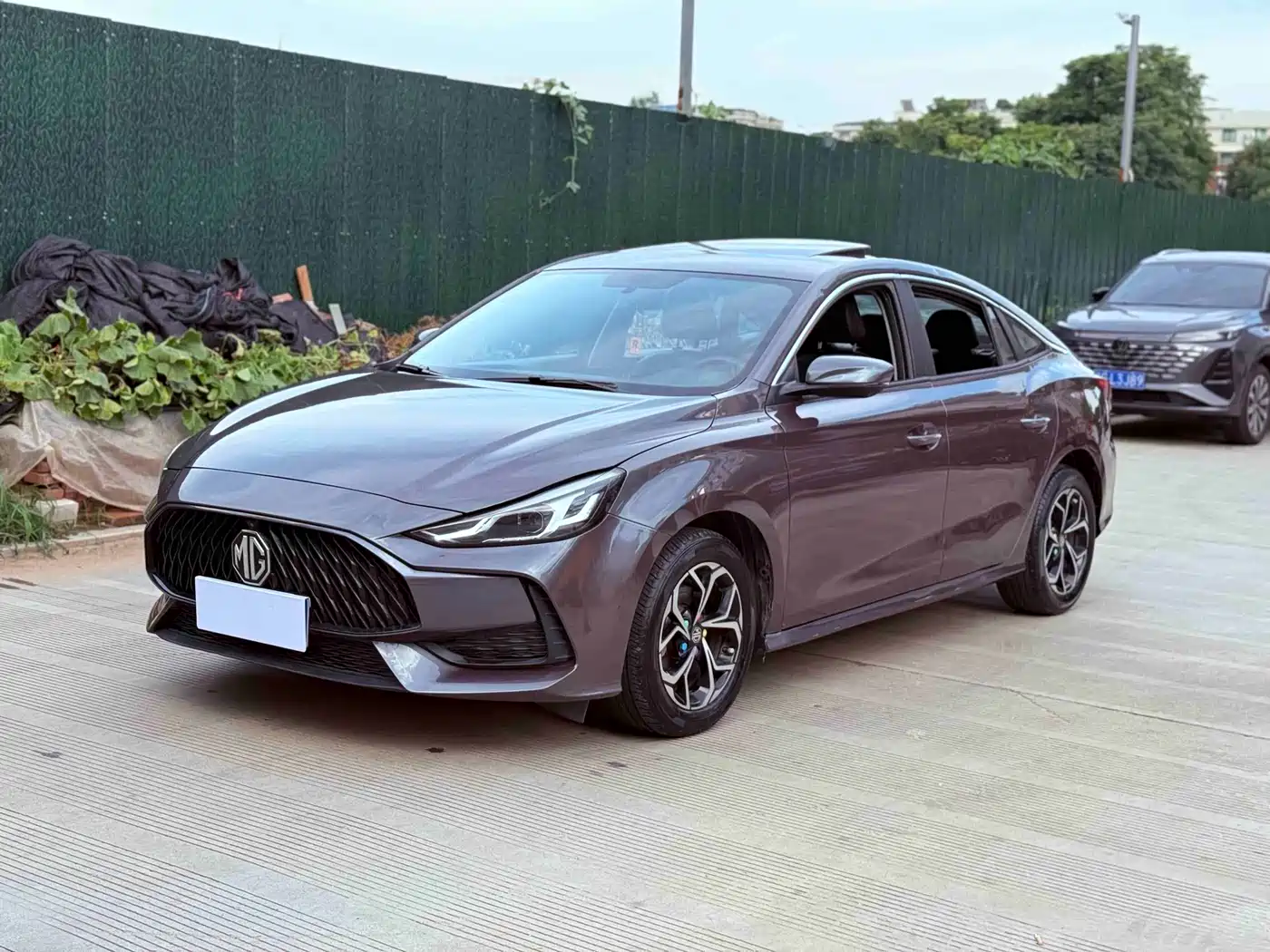 MG 5 2021 Model 180DVVT CVT Youth Luxury Edition