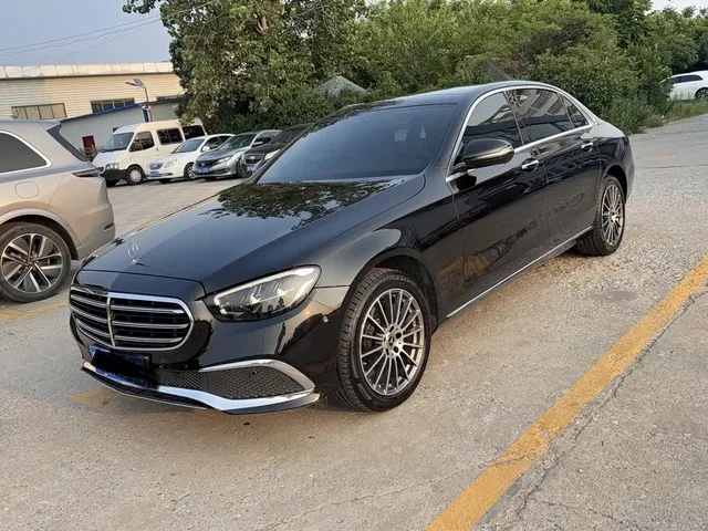 Mercedes-Benz E-Class 2022 E 260 L