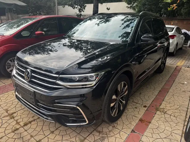 Volkswagen Tiguan L 2023 380TSI 4WD R-Line Premium 7-seater