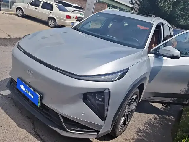 Geely Galaxy L7 2025 EM-i 115km Explorer+ Edition