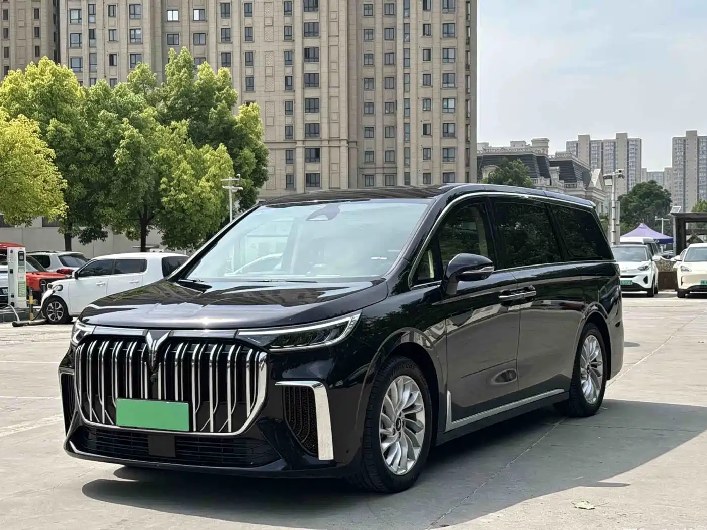 Voyah Auto Voyah Dreamer 2024 PHEV Extended Range Premium Edition