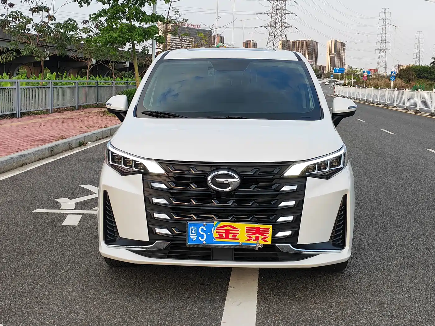 GAC Trumpchi M6 2023 PRO 270T DCT Luxury Edition