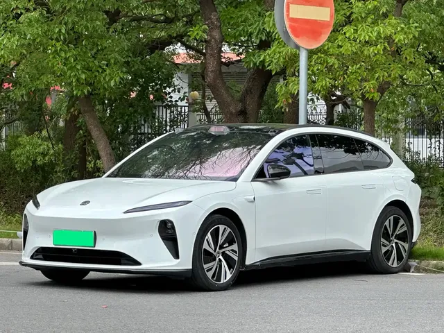 NIO ET5T 2024 75kWh Touring