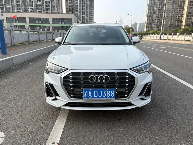 Audi Q3 2022 35 TFSI Fashion Elegance