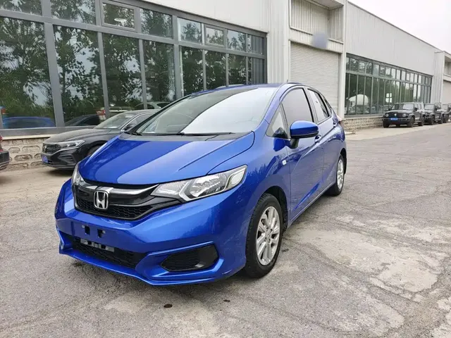 Honda Fit 2018 1.5L CVT Comfort Sunroof Edition