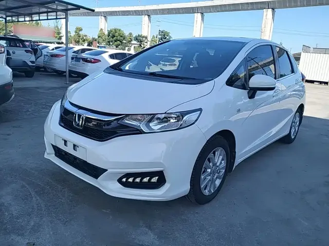 Honda Fit 2018 1.5L CVT Comfort Sunroof Edition