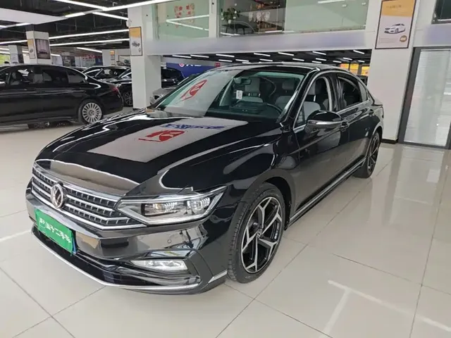 Volkswagen Magotan 2023 2 Million Units Anniversary Edition 330TSI DSG Leading Type