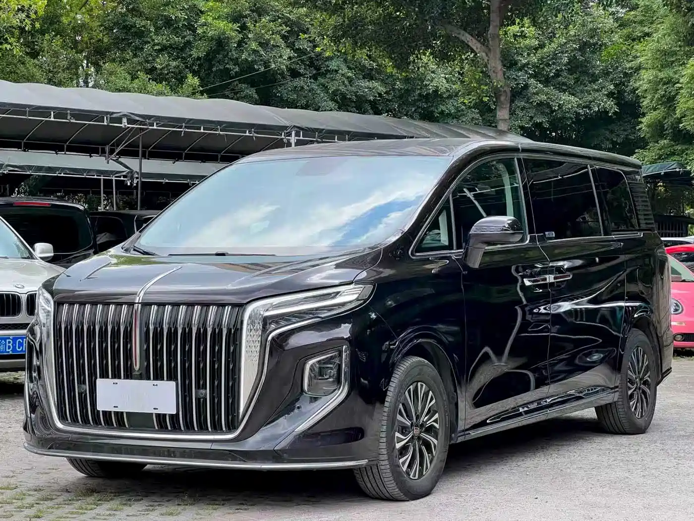 Hongqi HQ9 PHEV 2024 Model 2.0T AWD Business Edition