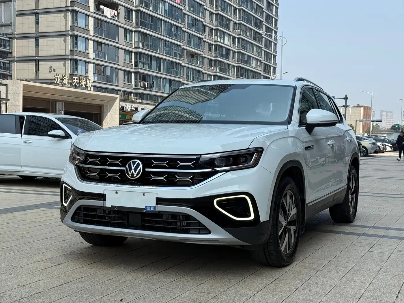Volkswagen Tayron 2025 Shared Joy 300TSI