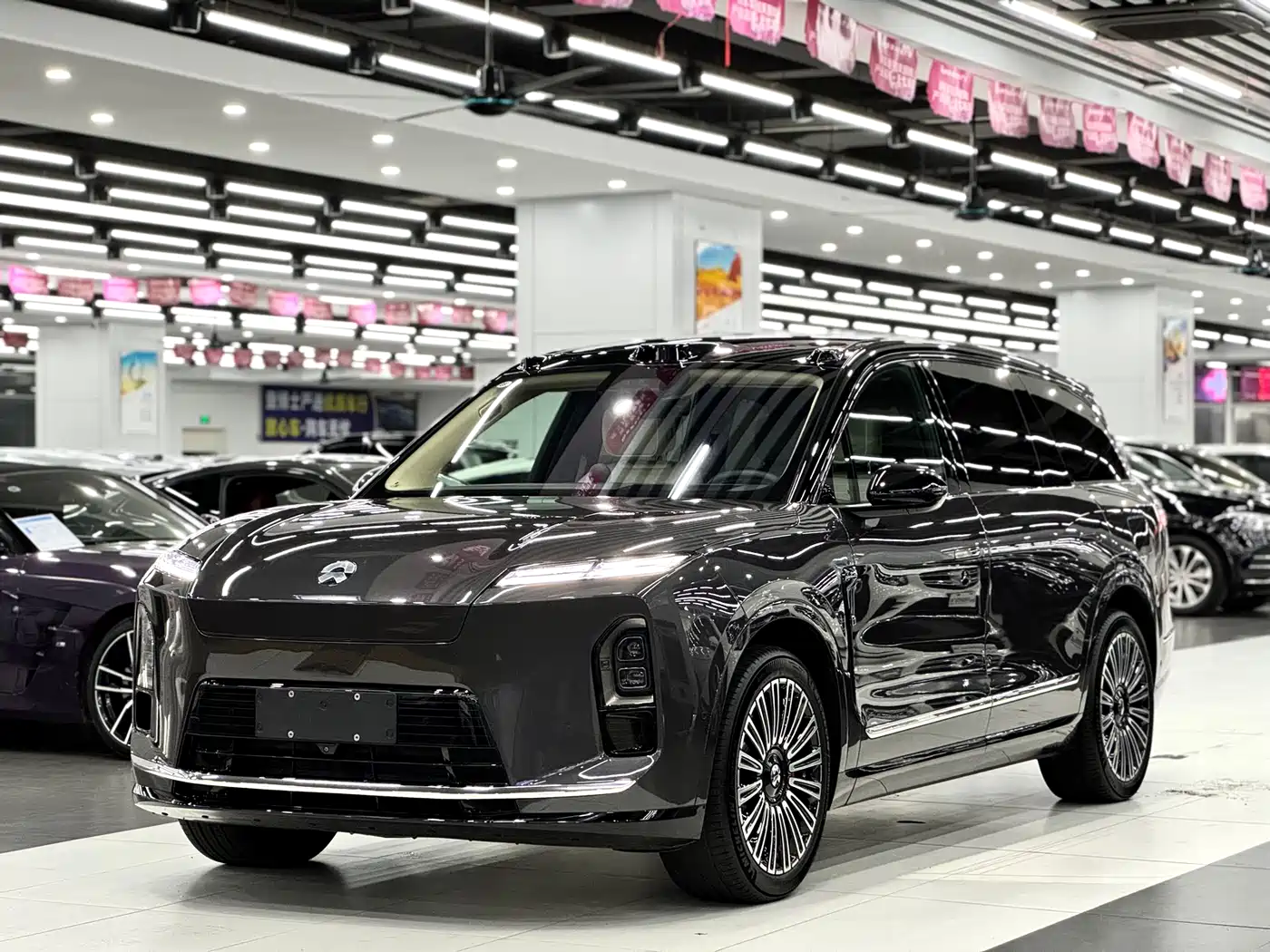 NIO ES8 2025 Model 6-Seat Executive Luxury Edition