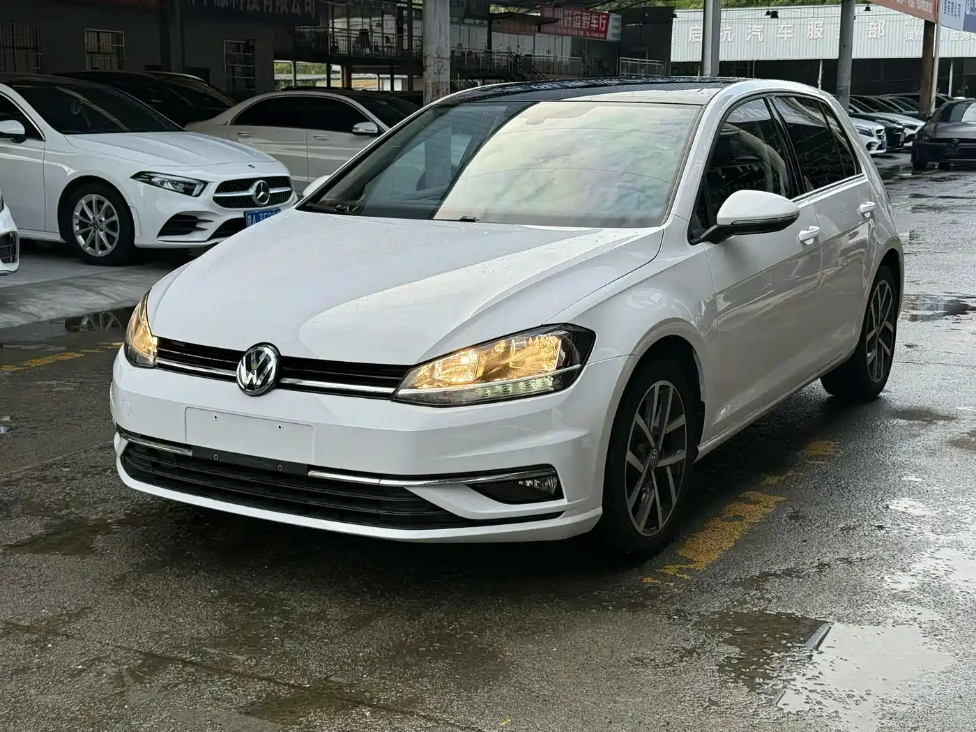 Volkswagen Golf 2020 Beloved Edition 280TSI DSG Luxury