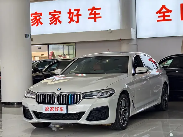 BMW 5 Series 2022 525Li M Sport Package