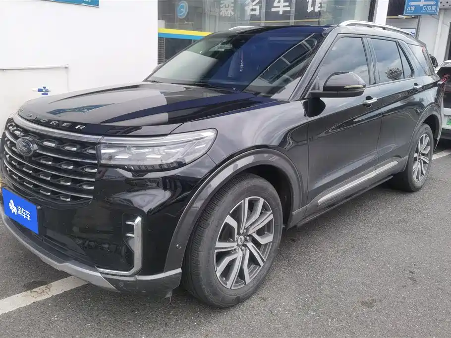 Ford Explorer 2023 EcoBoost 285 AWD Titanium Edition 7-Seater
