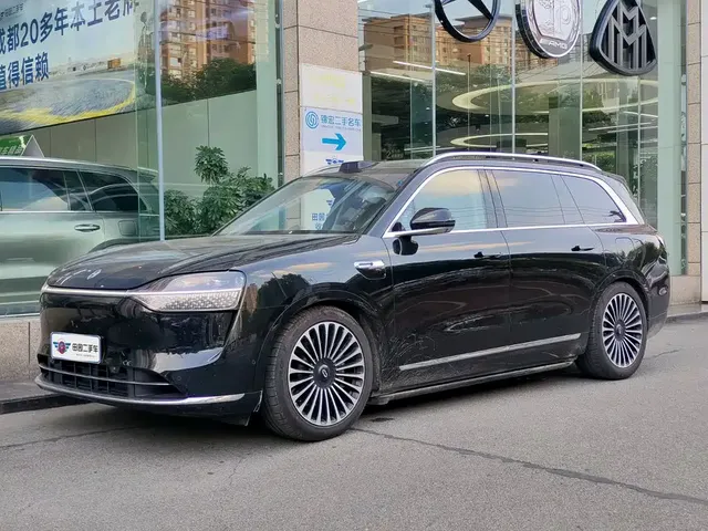 AITO Wenjie AITO M9 2025 Extended Range Ultra 52kWh 5-Seater