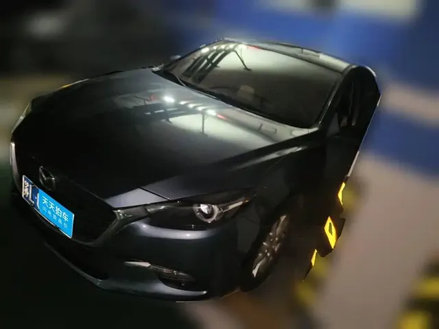 Mazda 3 Axela 2017 Sedan 1.5L Manual Luxury China V
