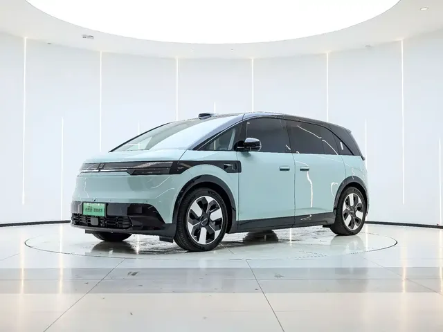 ZEEKR MIX 2025 Smart Driving Edition