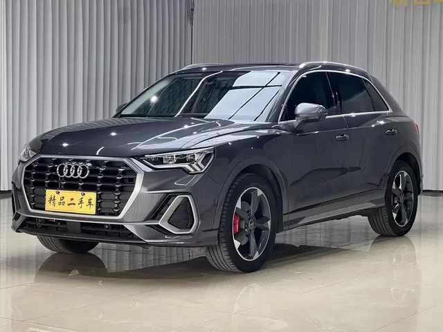 Audi Q3 2023 35 TFSI Fashion Dynamic Model (1.5T)