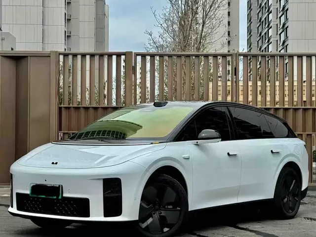 Li Auto i6 2025 2WD Base Model