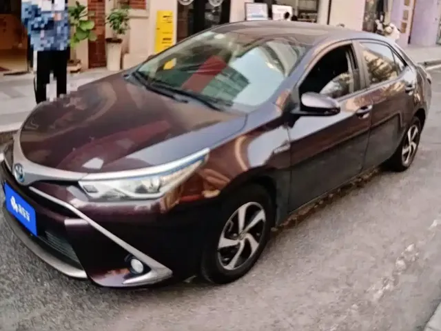 Toyota Levin 2017 Facelift Hybrid 1.8H GS E-CVT Elite Sunroof Edition China V