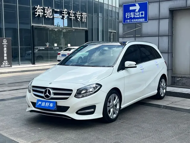 Mercedes-Benz B-Class 2018 B 200 Sport