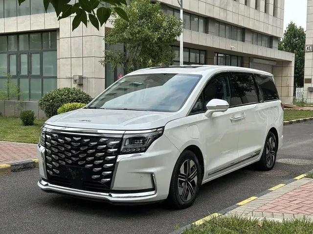 JAC Refine RF8 2024 HarmonyOS Edition 2.0T Flagship