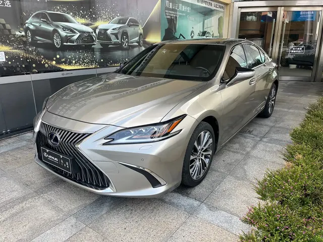 Lexus ES 2020 Model 300h Excellence Edition