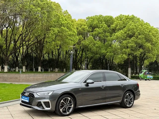 Audi A4L 2022 40 TFSI Fashion Dynamic