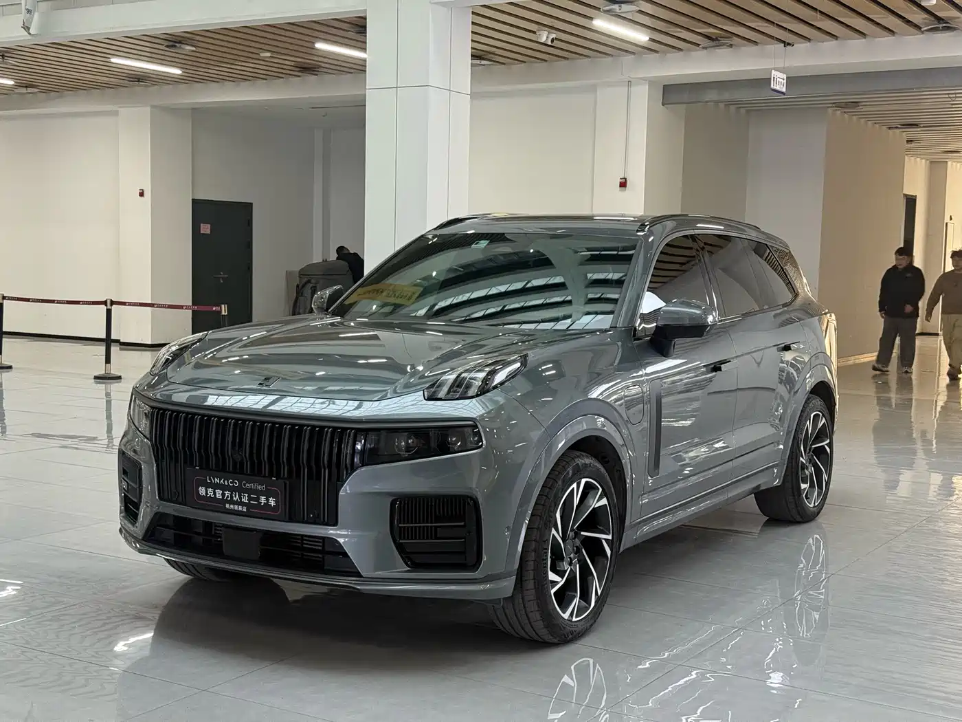 Lynk & Co 09 EM-P 2021 2.0T PHEV Halo 6-seater