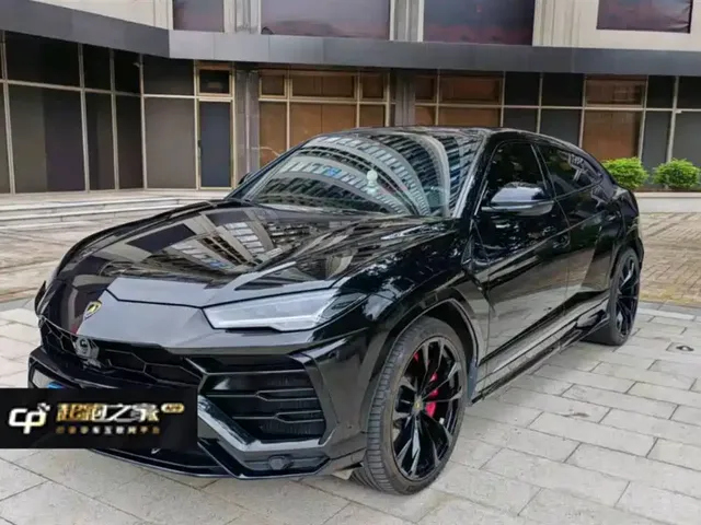 Lamborghini Urus 2021 4.0T V8