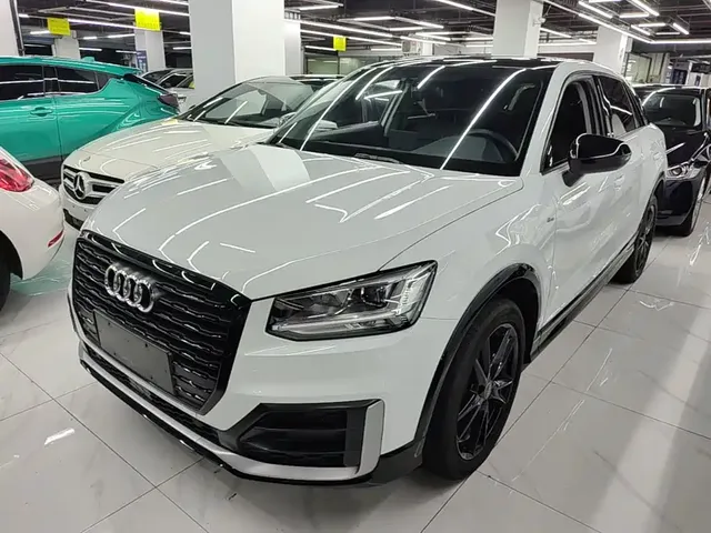 Audi Q2L 2020 35 TFSI Progressive Dynamic Model