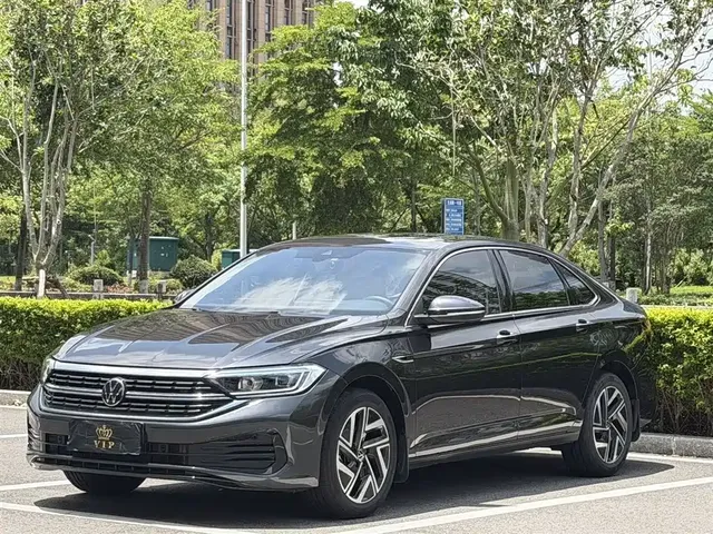 Volkswagen Sagitar 2024 300TSI DSG Surpass Edition