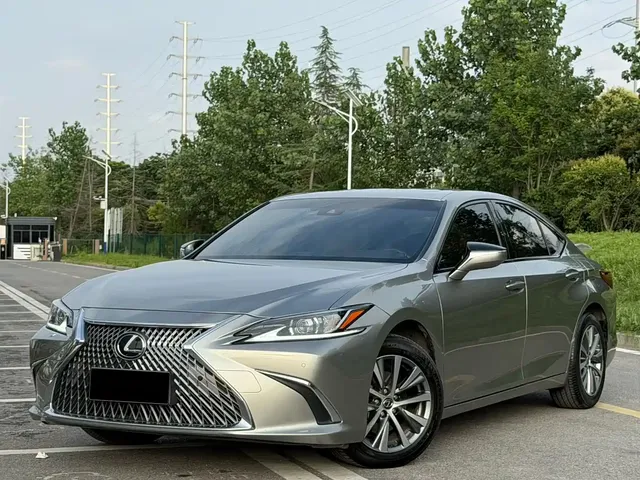 Lexus ES 2020 200 Excellence