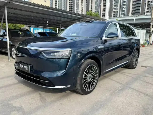 AITO Wenjie AITO M8 2025 Extended Range Ultra 53.4kWh 6-Seater