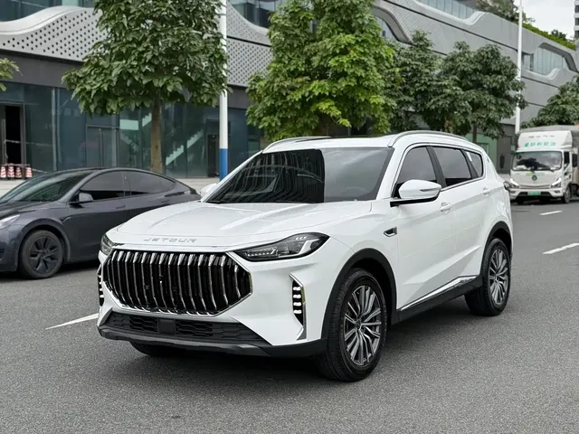 Jetour X70 PLUS 2025 Champion Edition 1.5T DCT Champion PRO 7-seater