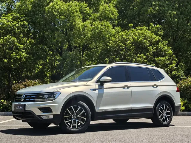 Volkswagen Tiguan L 2017 330TSI Automatic 2WD Luxury Edition