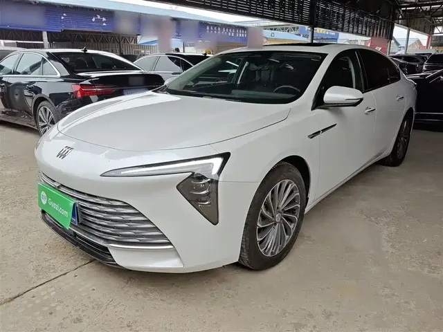Buick LaCrosse 2023 28T Premium Edition