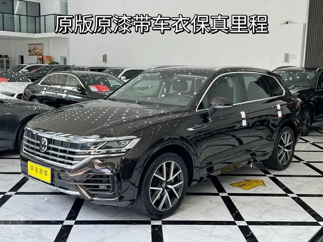 Volkswagen Touareg 2023 3.0TSI R-Line Classic Sports Package