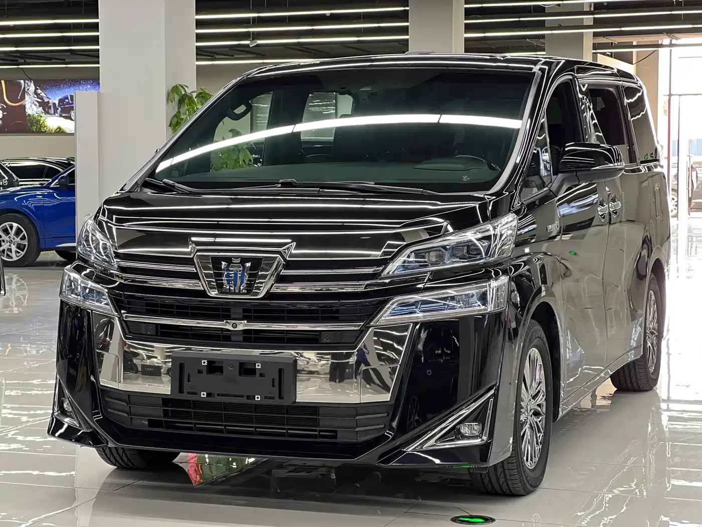 Toyota Vellfire 2021 Crown Hybrid 2.5L HV Premium Edition